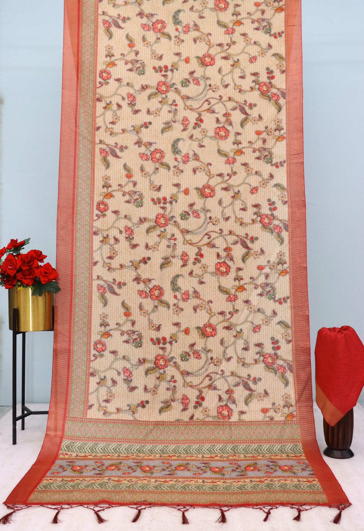 Elegant Mysore Silk Saree with Subtle Checks and Floral Zari Pallu